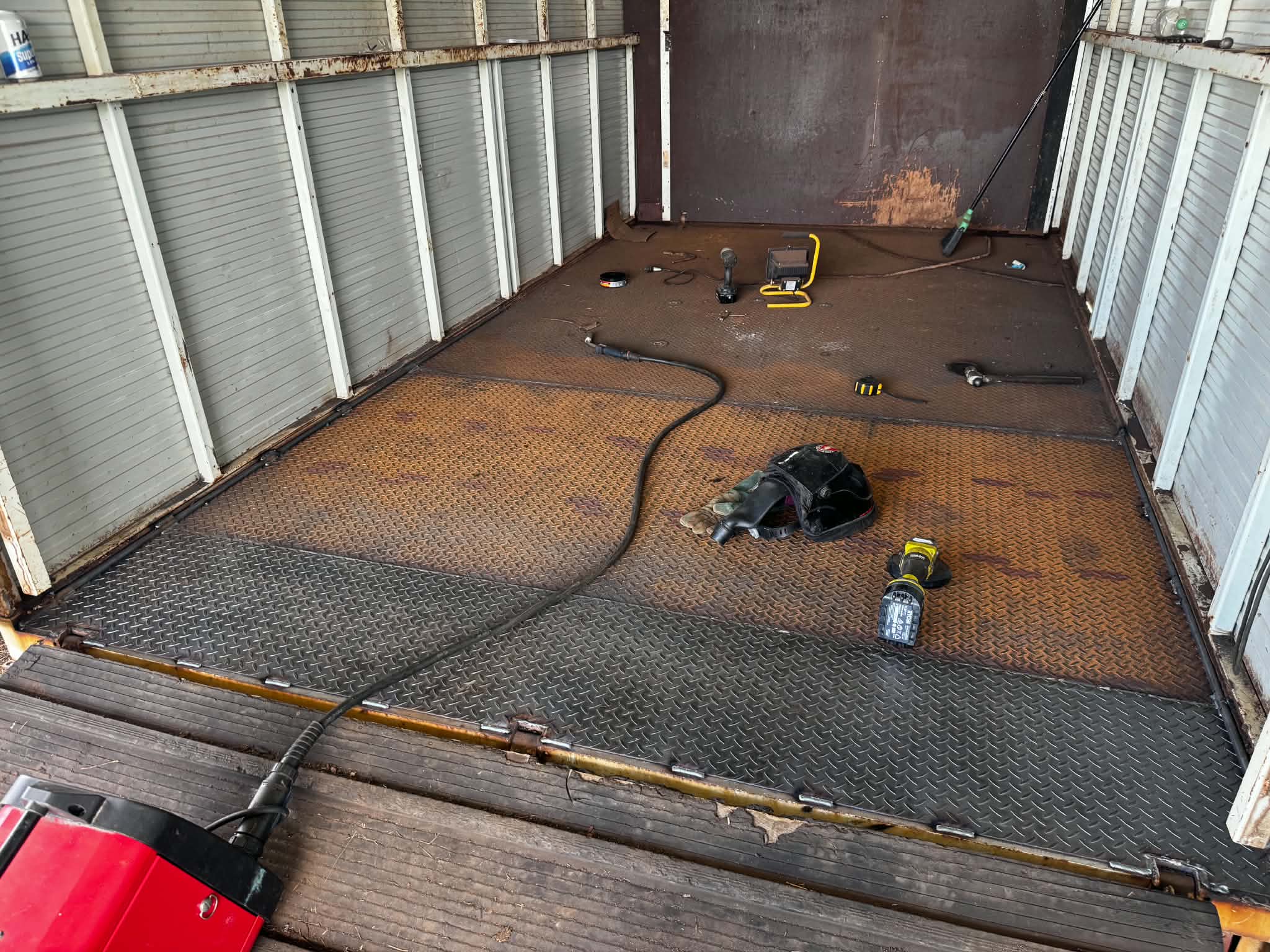 Truck bed floor fabrication